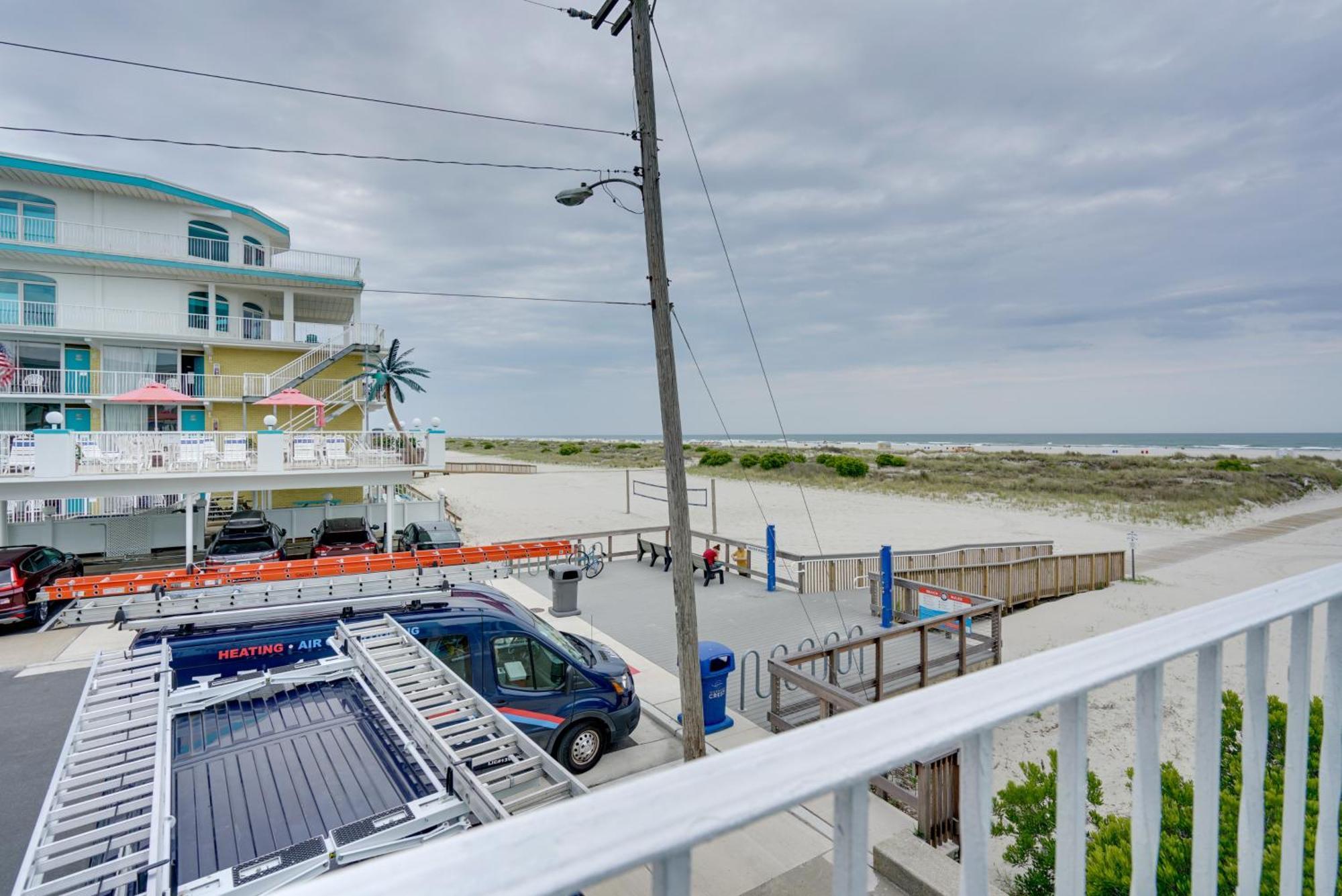 Cozy Oceanfront Condo With Pool And Beach Access! Wildwood Crest Eksteriør bilde