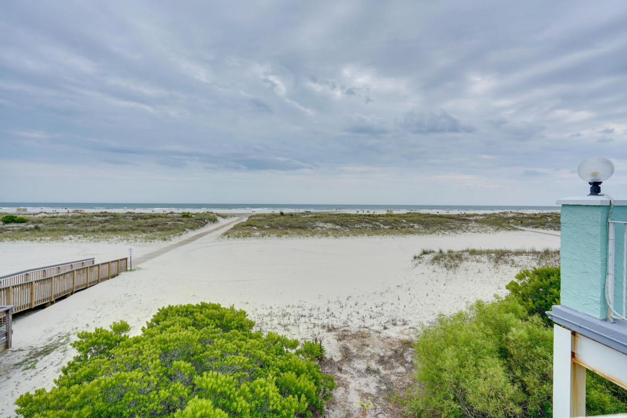 Cozy Oceanfront Condo With Pool And Beach Access! Wildwood Crest Eksteriør bilde